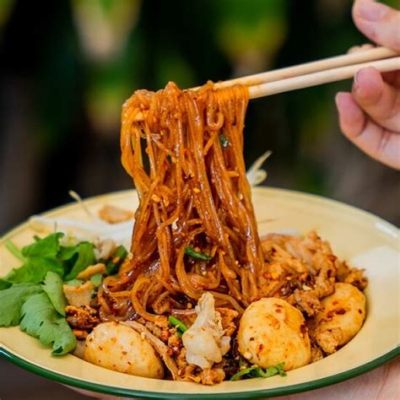  プーエラーの米線、濃厚なスープと弾力のある麺のコントラストが魅力的！